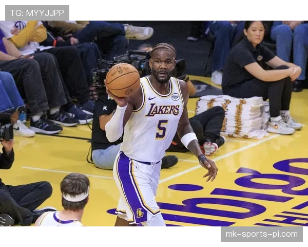 艾顿高效篮下强攻拉开内线差距助太阳提升禁区统治力